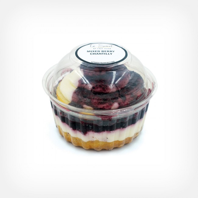 mixed-berry-chantilly-cake